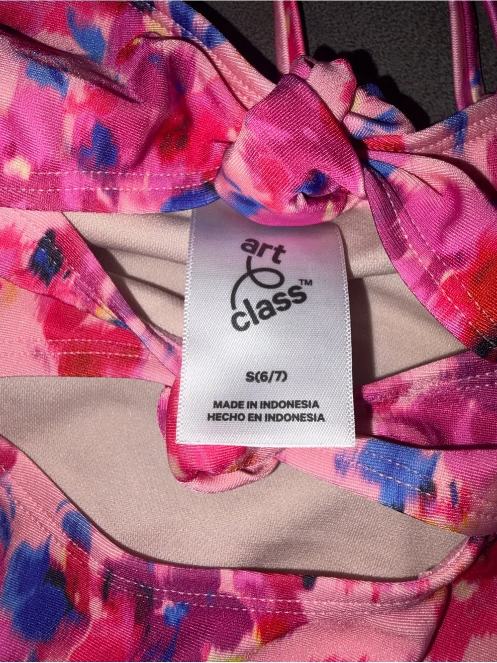 art class bright pink